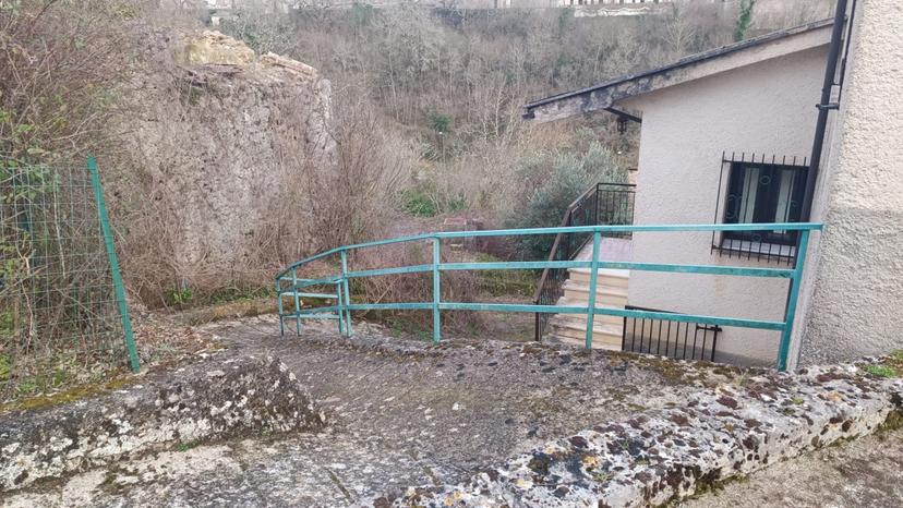 Casa indipendente in Via Tirlo, Casalvieri — foto 2 di 5