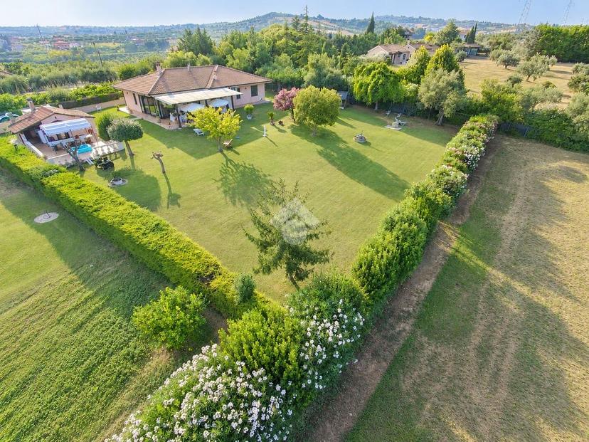 Villa in Via Case di Trento 13, Giulianova — foto 5 di 5