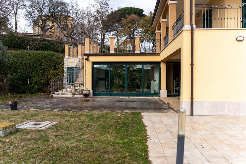 Villa, Campobasso — foto 3 di 5