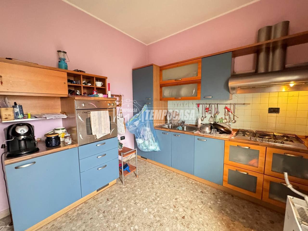 Casa indipendente in Via San Savino 109, Torrevecchia Teatina