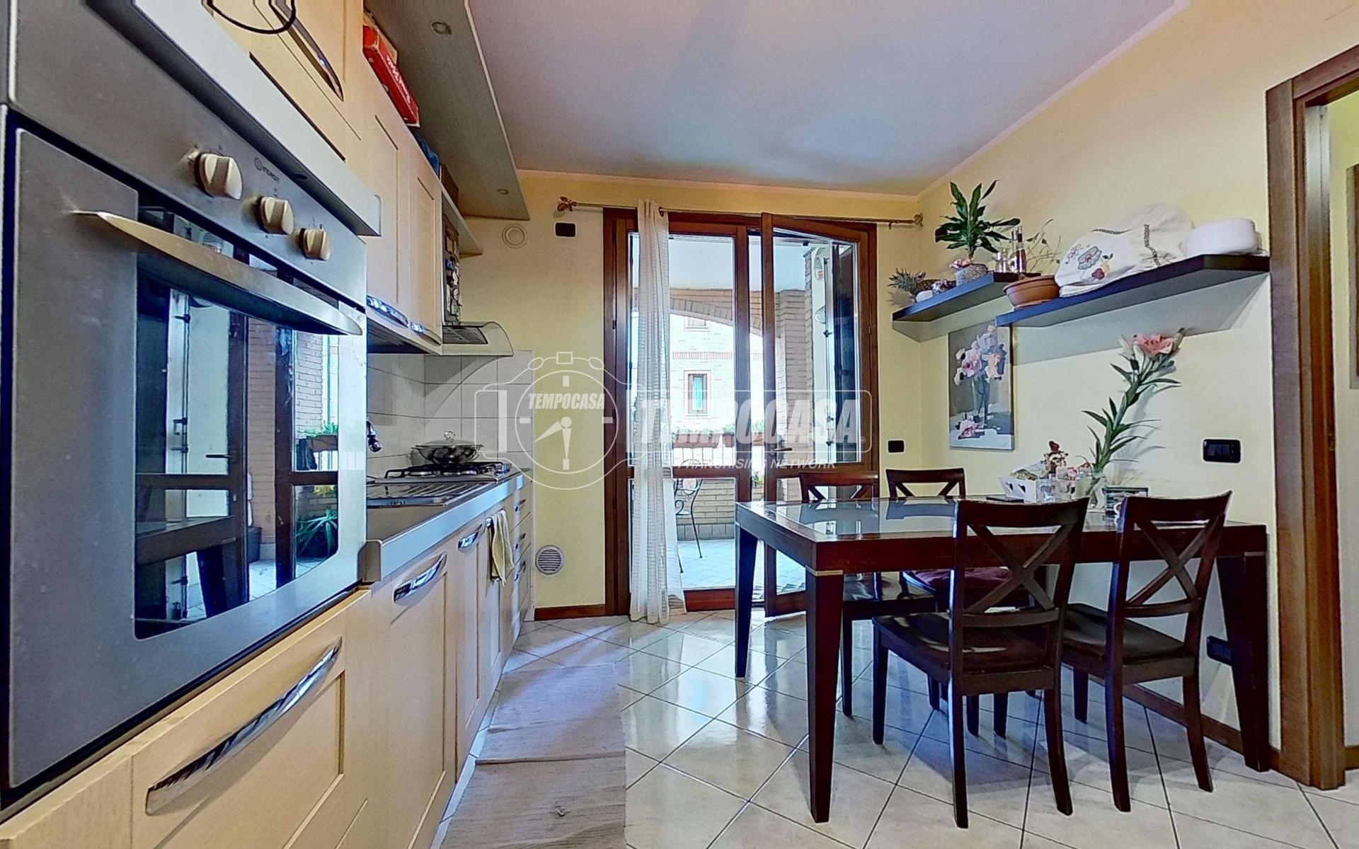Bilocale in Via Sant'Agnese 40, Lissone
