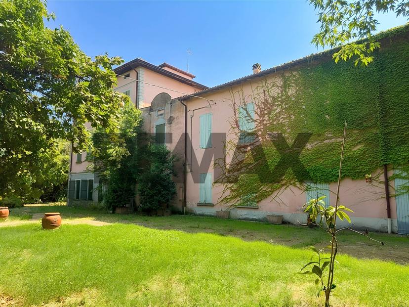 Villa in Via Dante Alighieri 9, Castelnovo di Sotto