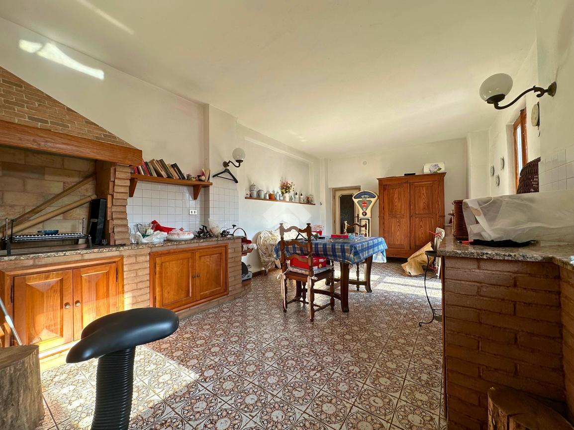 Casa indipendente in Via Edmondo De Amicis 86, Santhià
