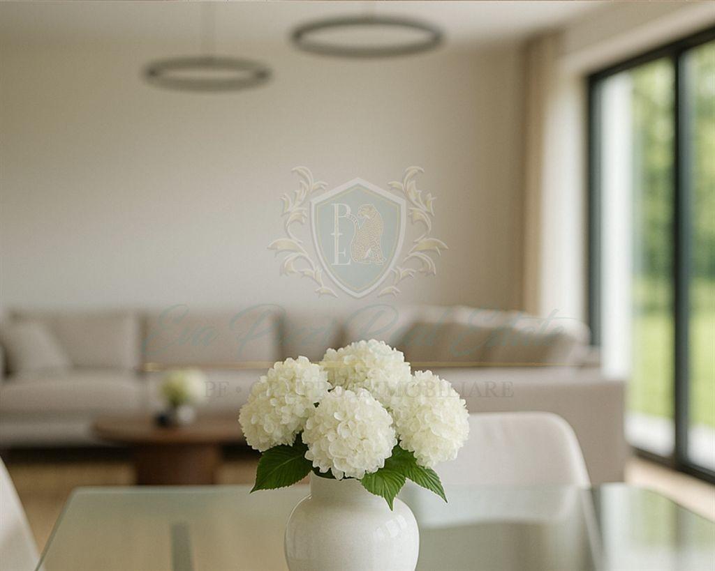 Villa in Via di Vittorio, Tavazzano con Villavesco