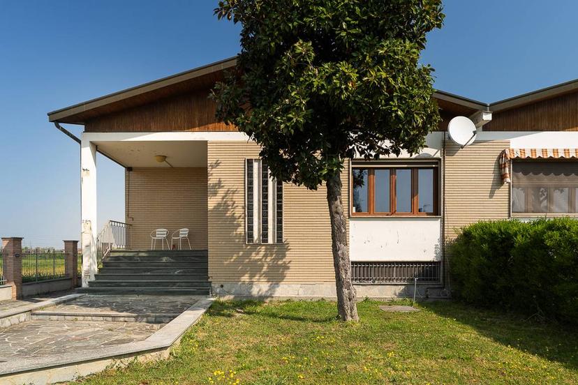 Casa indipendente in Via Piacenza, Voghera — foto 2 di 5