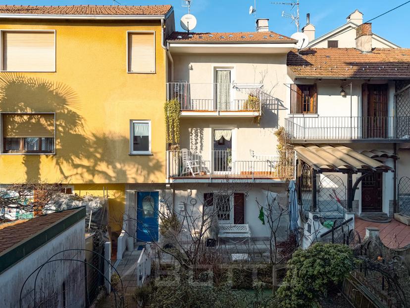 Casa indipendente in Via Antonio Pacinotti 10, Omegna — foto 3 di 5