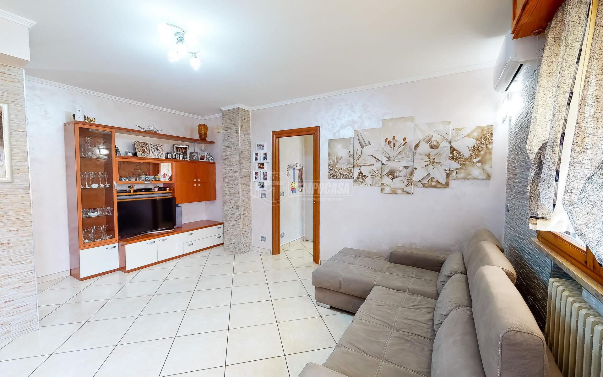 Trilocale in Via Costituzione 24, Marano sul Panaro