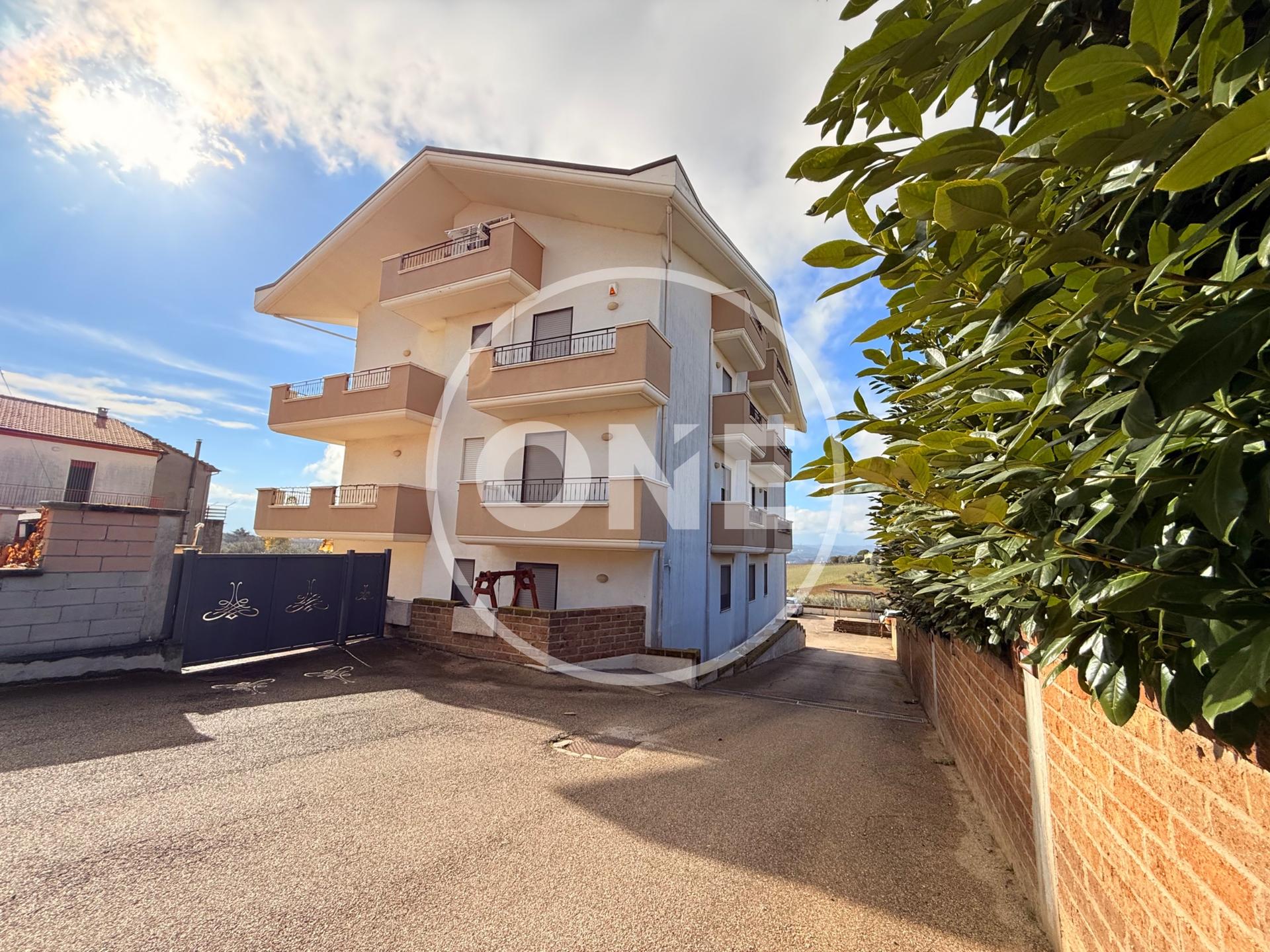 Appartamento in Via Fonte Canale 4, Città Sant'Angelo