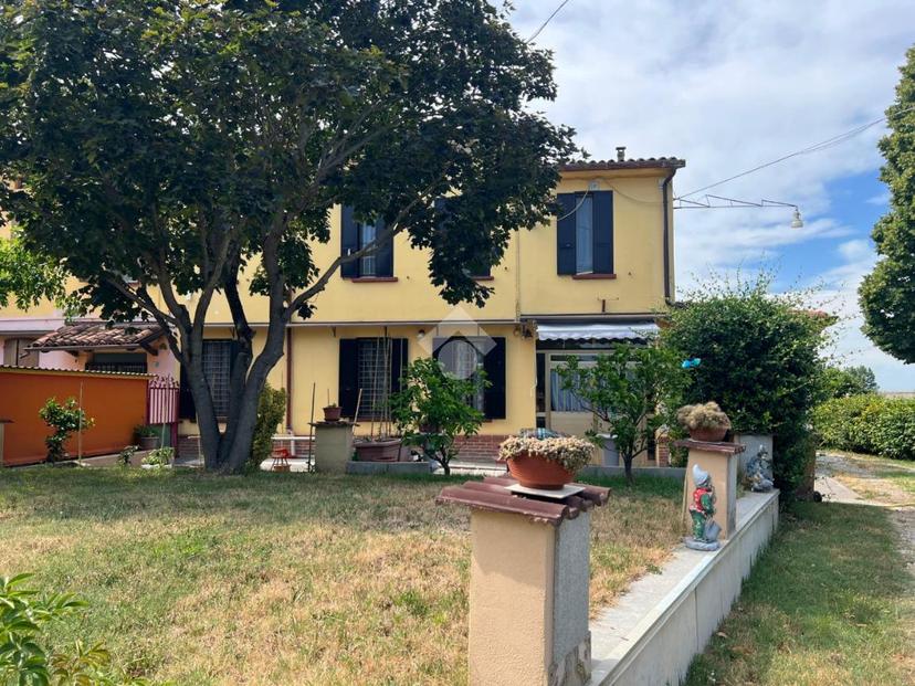 Casa indipendente in Str. Virgilio Marone 13, Marcaria