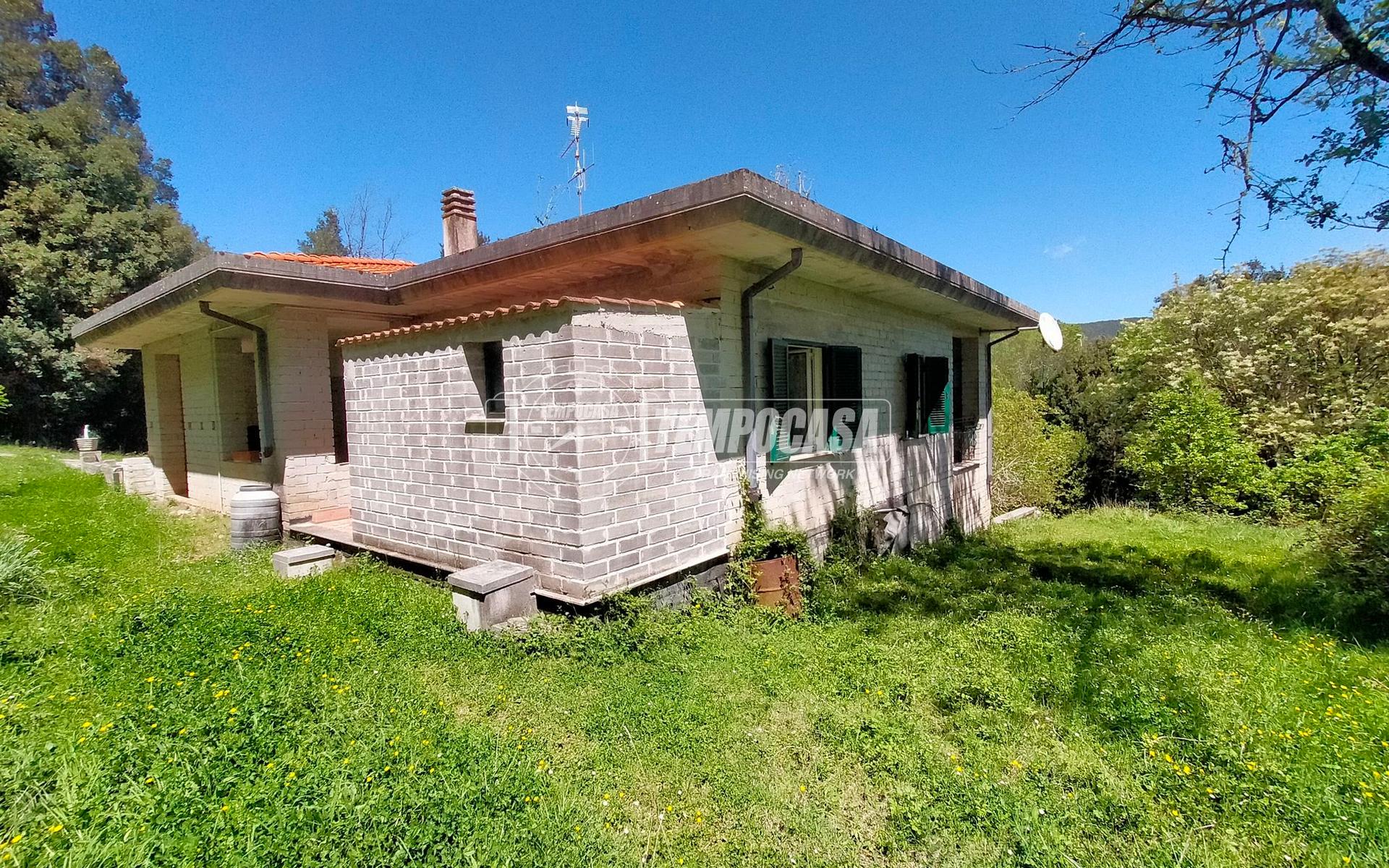 Villa in Via della Montagna, Roccasecca dei Volsci
