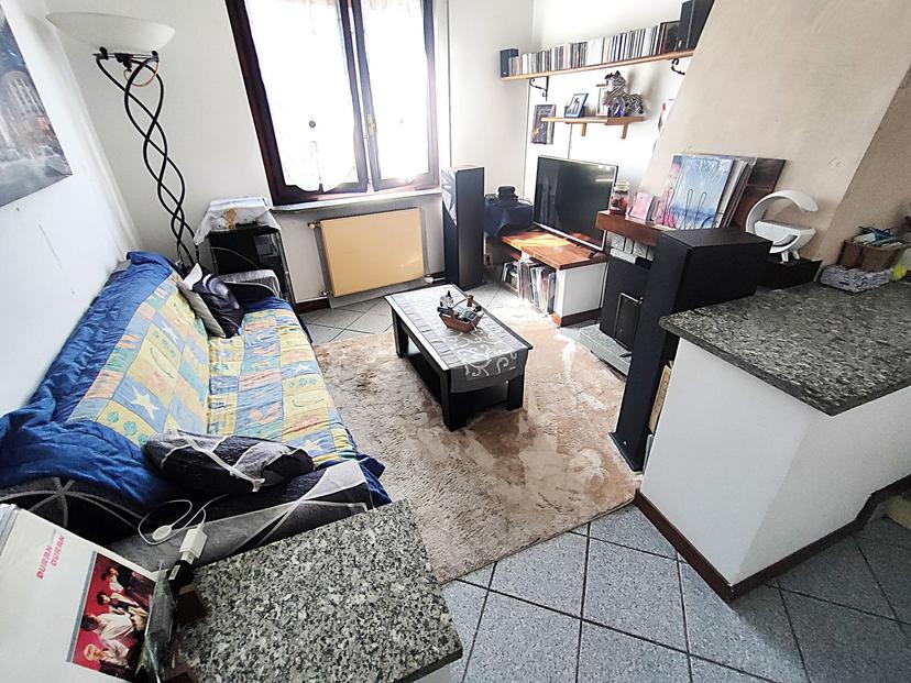 Trilocale in Via Roma 11, Tavernerio
