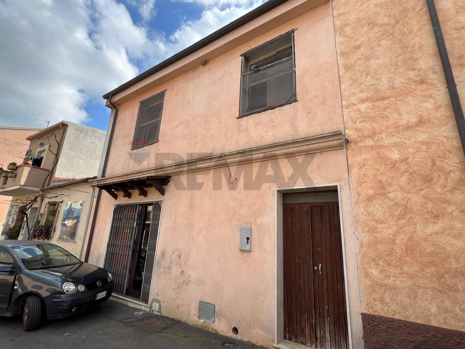 Casa indipendente in Via Regina Elena 12, Codrongianos