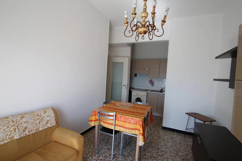 Trilocale in Via Montevideo 1., Borghetto Santo Spirito — foto 4 di 5