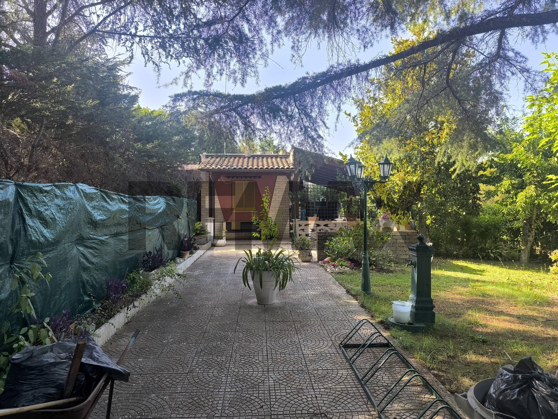 Villa in Vua delle Mimose 18/C, Grumo Appula