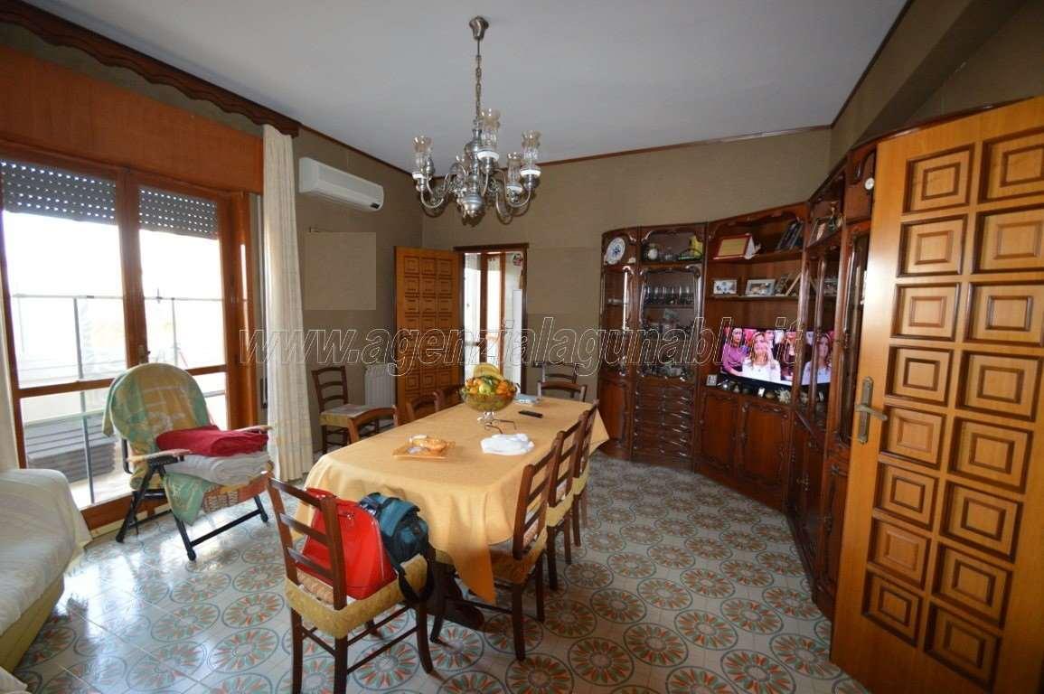 Quadrilocale in Lungomare San Vito , Mazara del Vallo