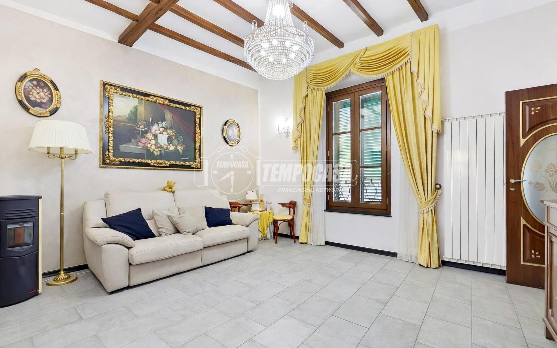 Quadrilocale in Via Unità 30, Salsomaggiore Terme
