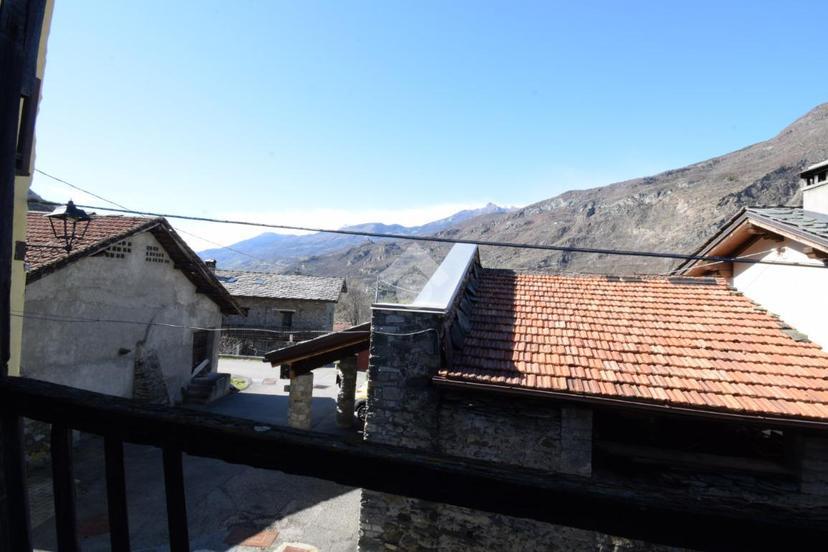 Rustico in Frazione Prelaz, Pontey — foto 2 di 5