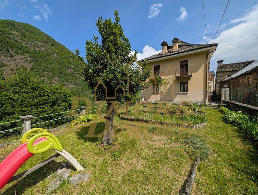 Casa indipendente in Frazione Croppo, Montescheno — foto 2 di 5