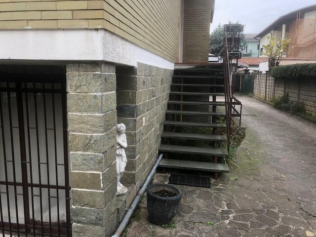 Casa indipendente in Via Camillo Benso Conte di Cavour 12, Paderno Dugnano — foto 3 di 5