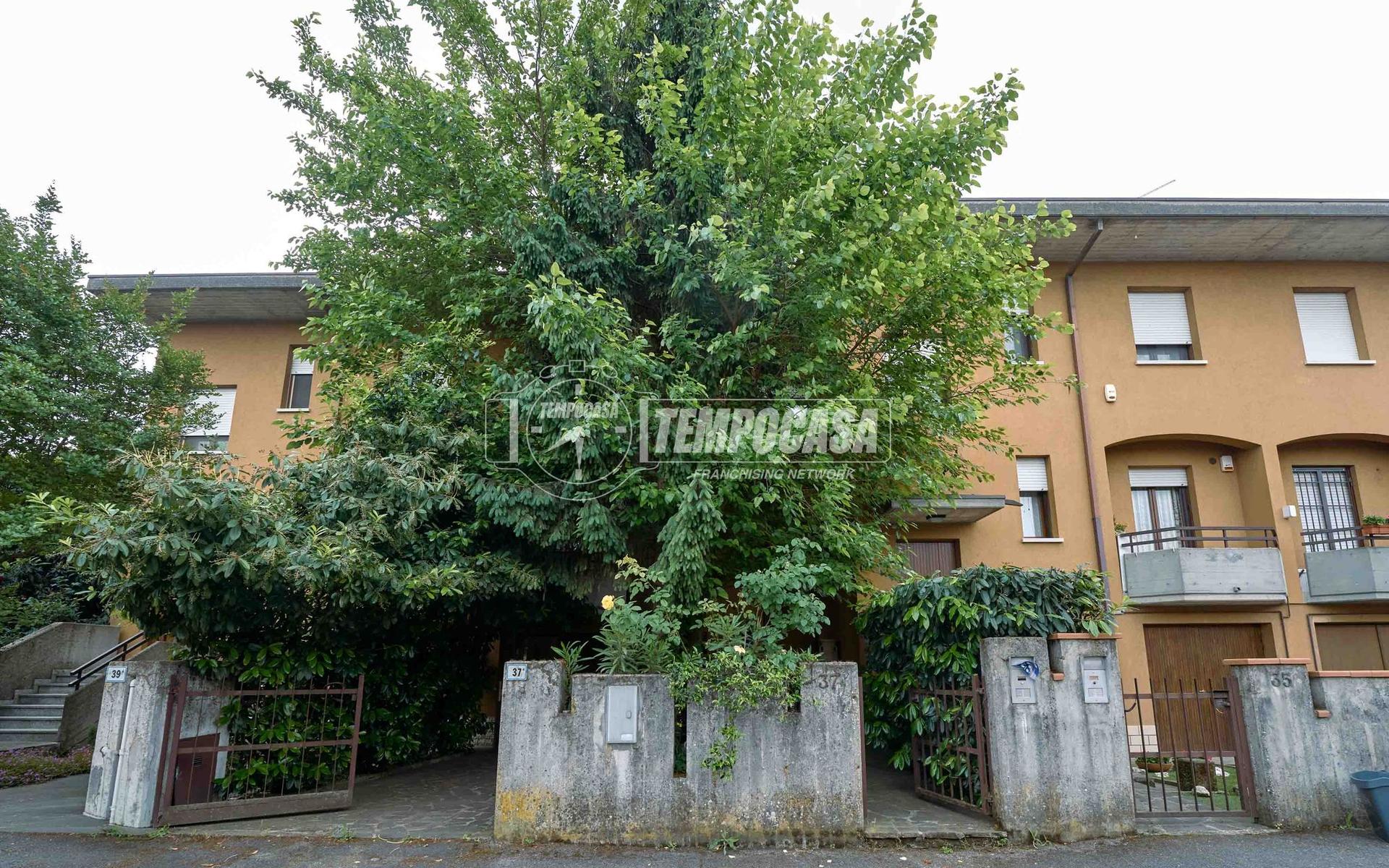 Villa in Via Danzio Cesura, Cremona