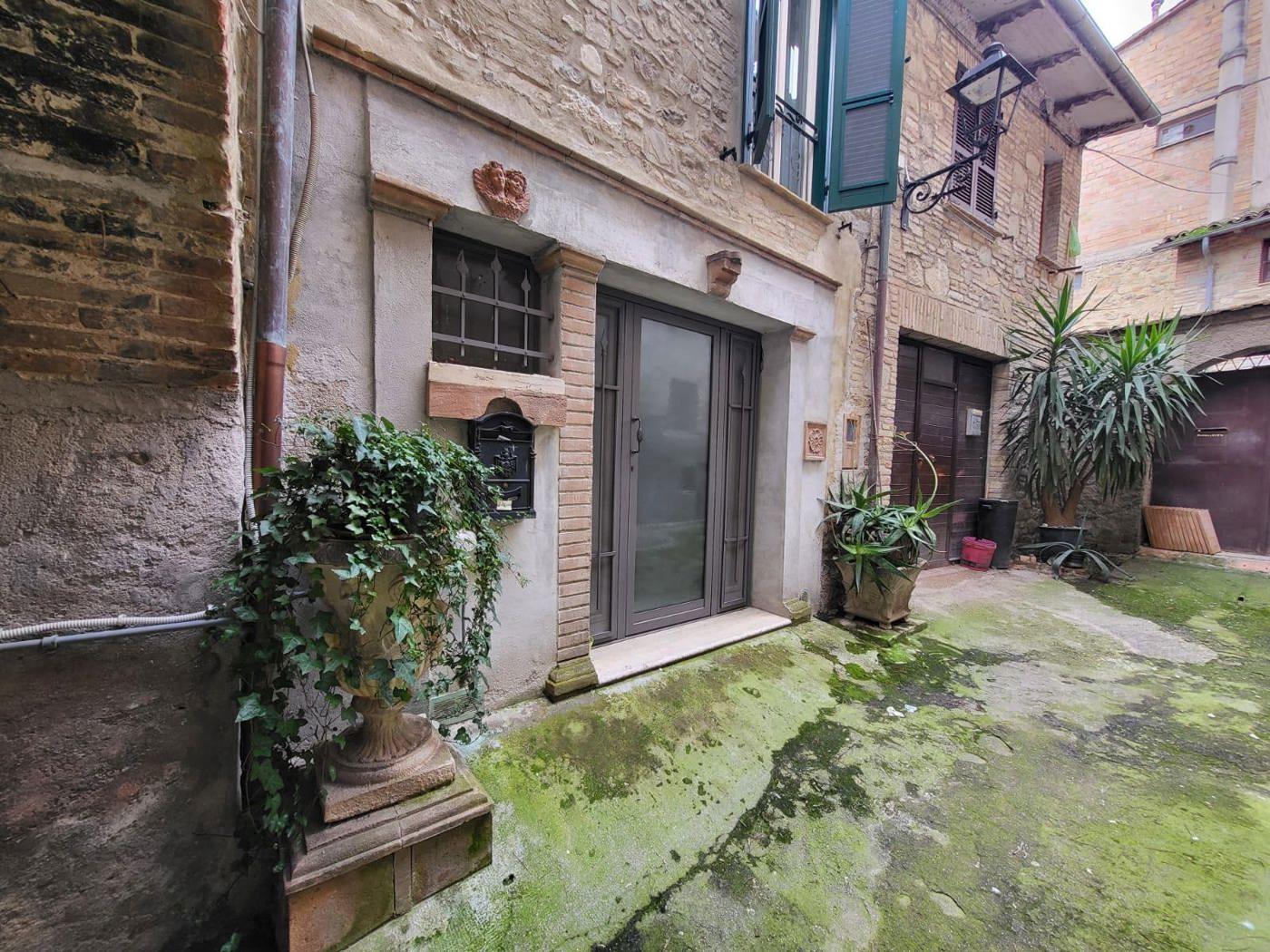 Bilocale in Via Largo della Pietà, Bevagna