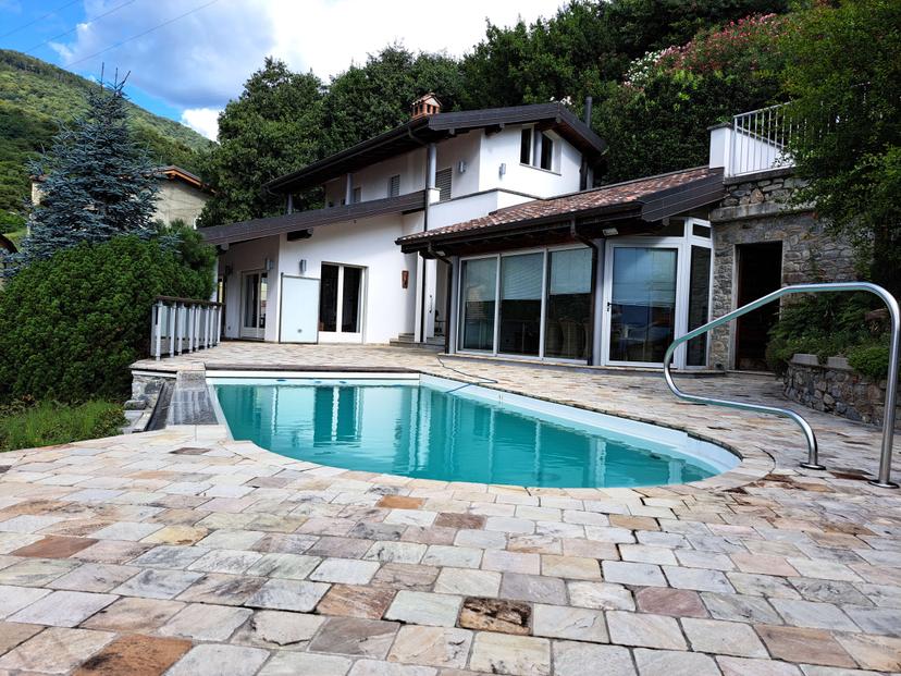 Villa unifamiliare in Via Cerviano, Gravedona ed Uniti — foto 3 di 5