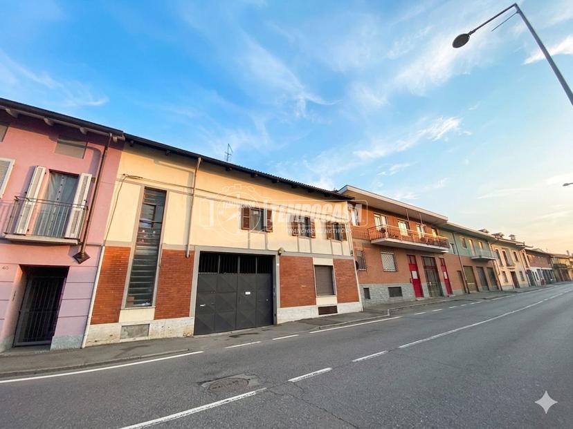 Casa indipendente in Corso Regina Margherita 38, Volpiano — foto 2 di 5