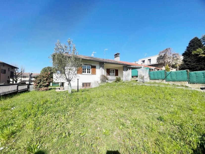 Villa in Via Torino 21, Gerenzano — foto 4 di 5