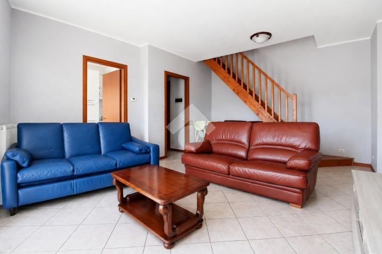 Trilocale in Via Giosuè Carducci 55, Pontida — foto 5 di 5