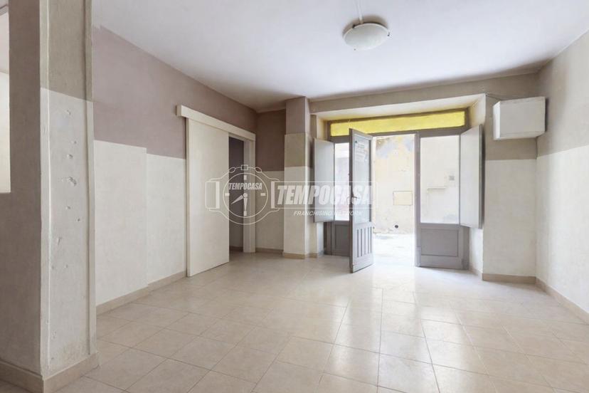 Casa indipendente in Via Pettini, Acquaviva delle Fonti — foto 3 di 5