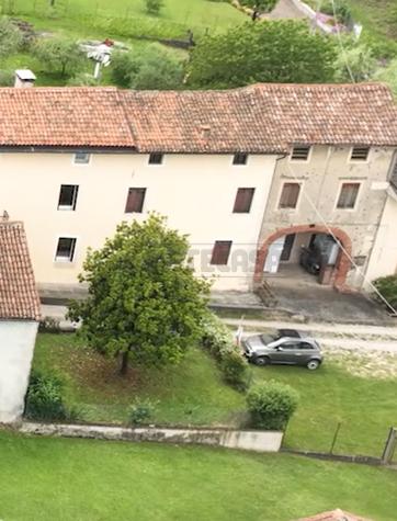 Villa a schiera in Via Costa 17, Brogliano