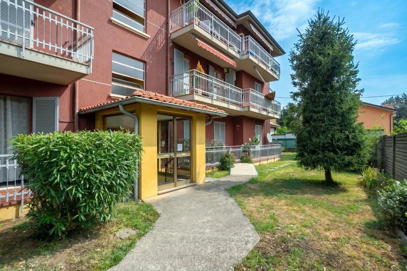 Trilocale in Via Gramsci 22, Capriate San Gervasio
