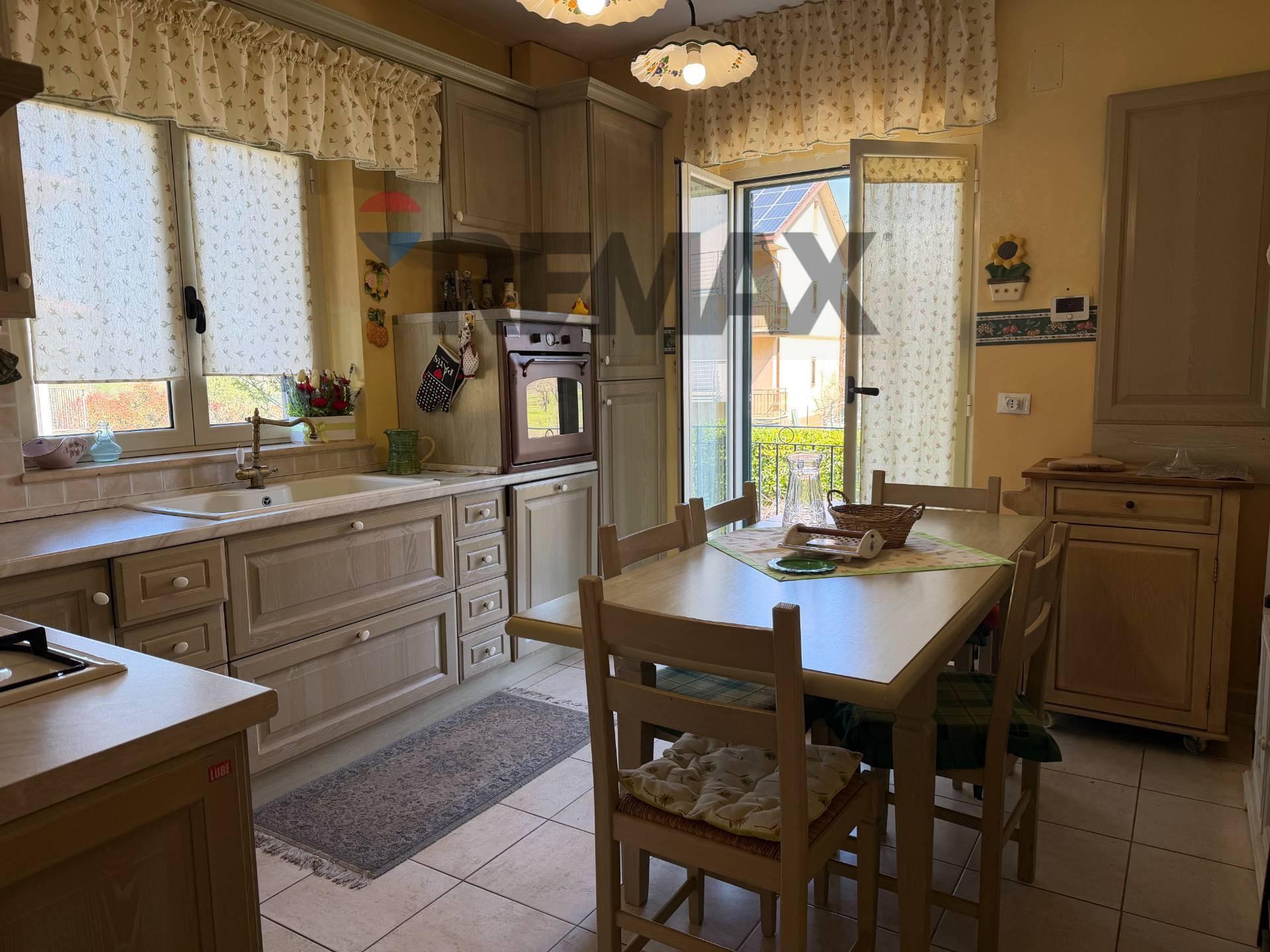 Villa in Via Cavate 32, Pettorano sul Gizio