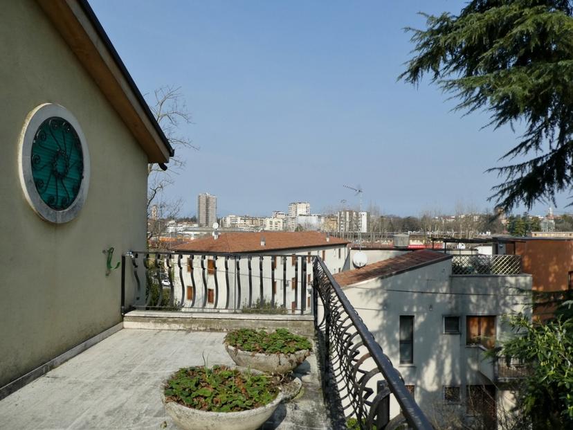 Casa indipendente in Via Cialdini, Vicenza — foto 2 di 5