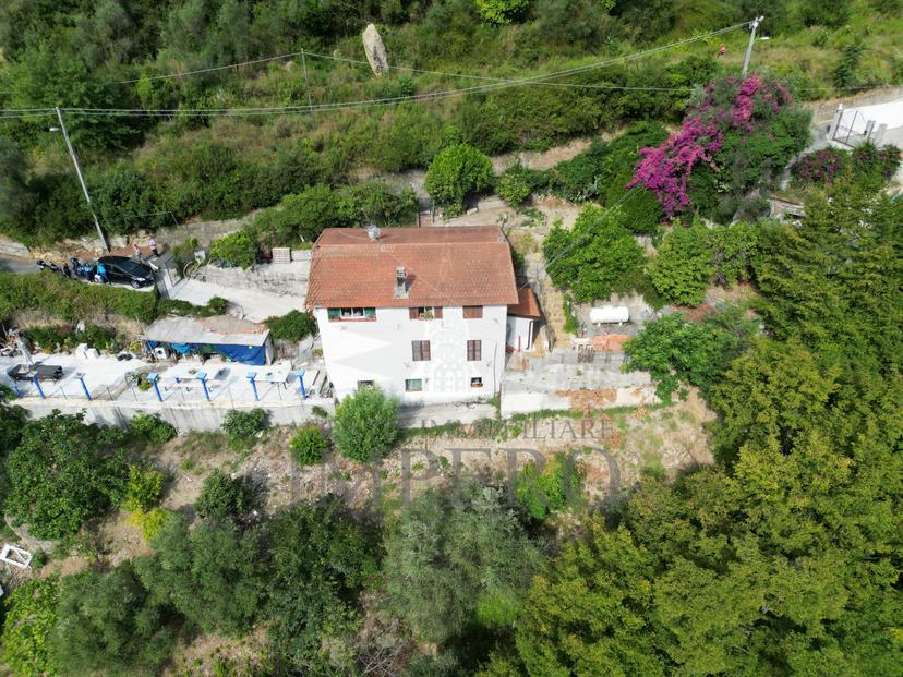 Villa a schiera in Strada Valloni, Ventimiglia — foto 2 di 5