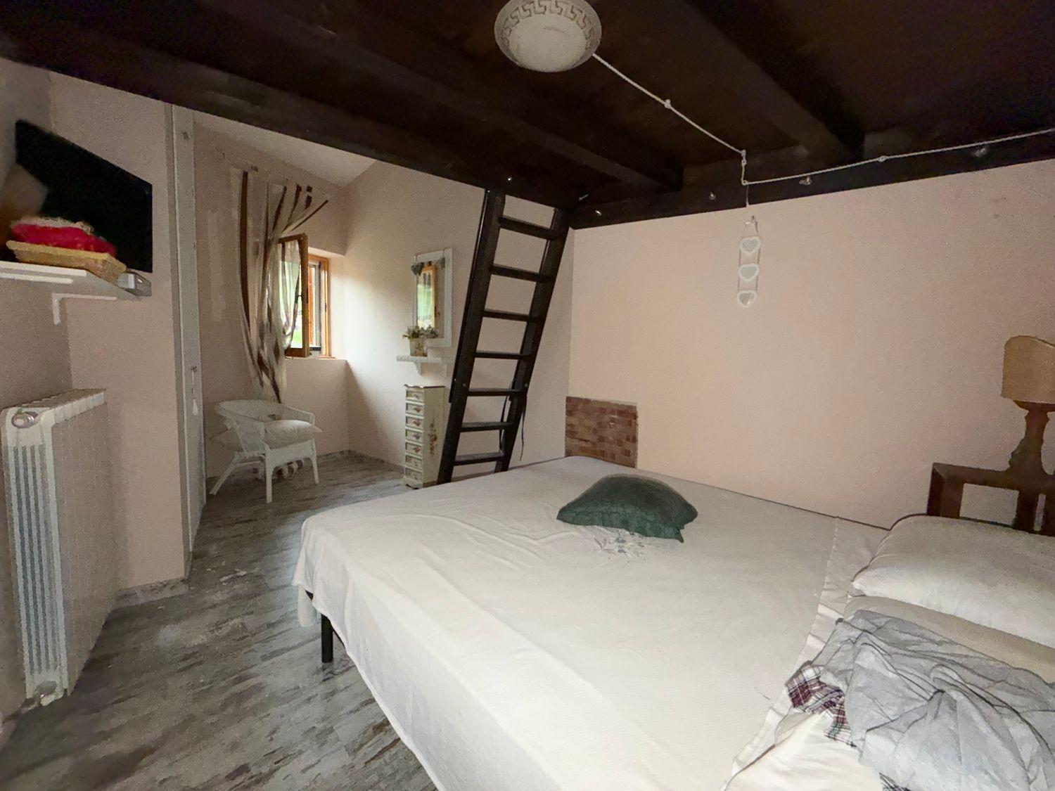 Casa indipendente in Piè di Vescia 8, Fiastra