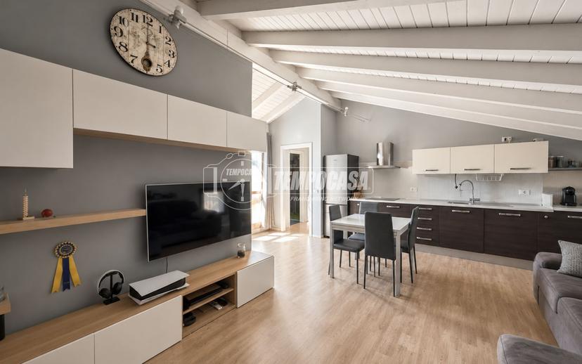 Bilocale in Vicolo F.Lli Cervi 11, Robbiate — foto 3 di 5