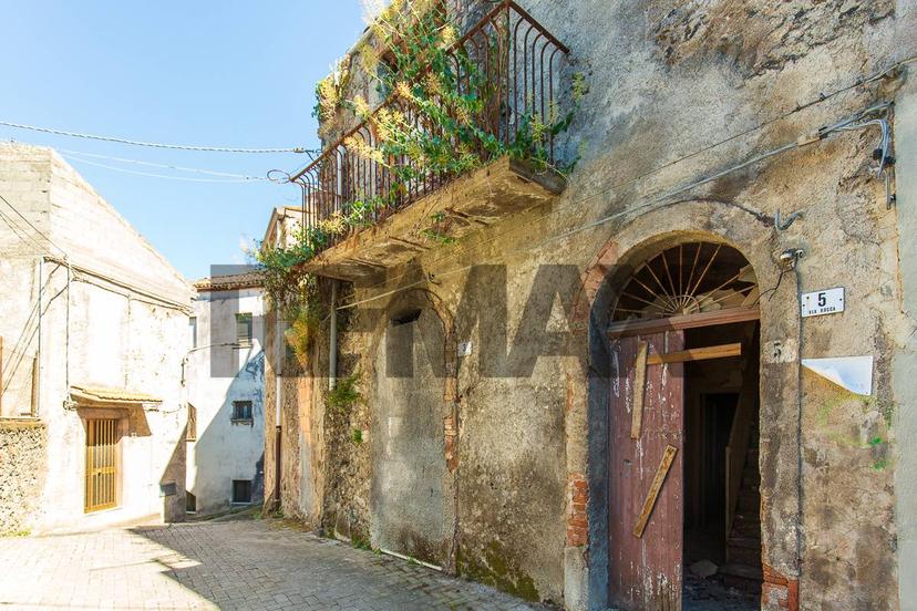 Casa indipendente in Via Rocca 10-12, Randazzo — foto 4 di 5