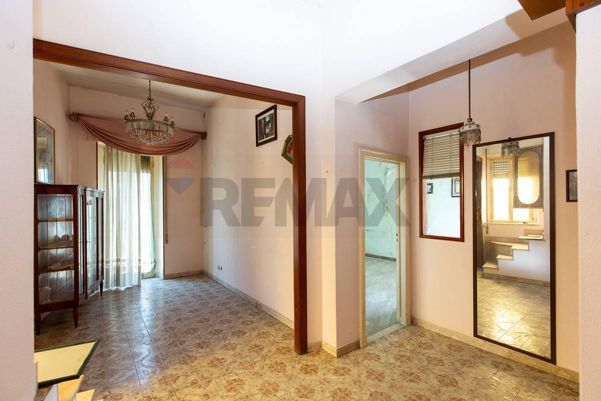 Casa indipendente in Via Camillo Benso Conte di Cavour 95, Carlentini
