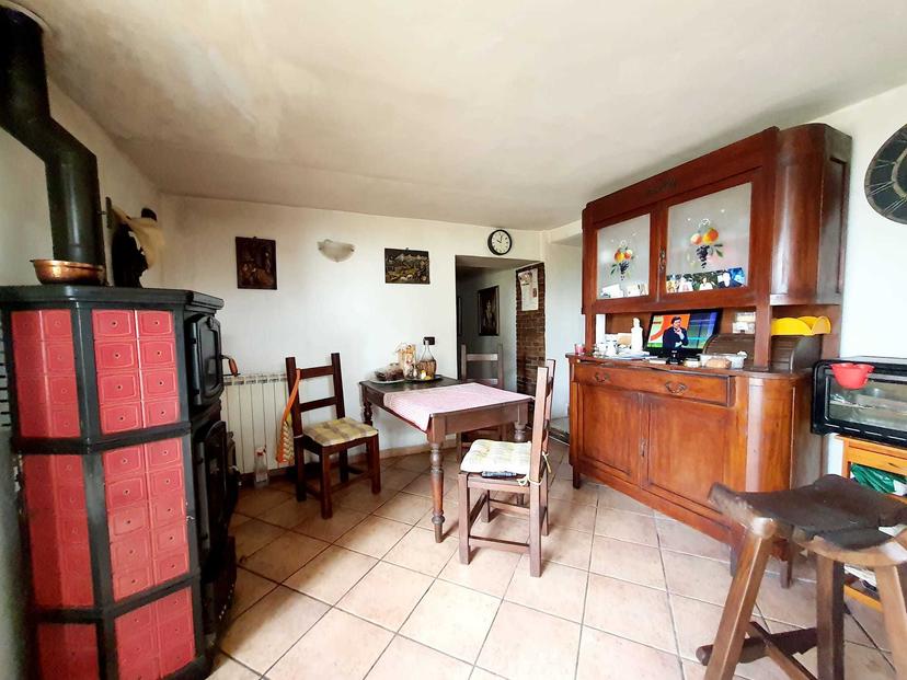 Villa a schiera, Fosdinovo — foto 3 di 5