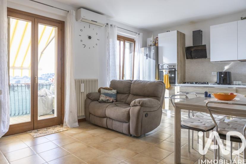 Appartamento in Via Monsignor Domenico Brizi 44, Osimo