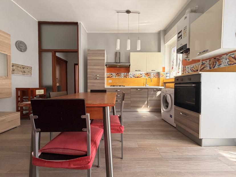 Bilocale in Via Sassari 25, Parma