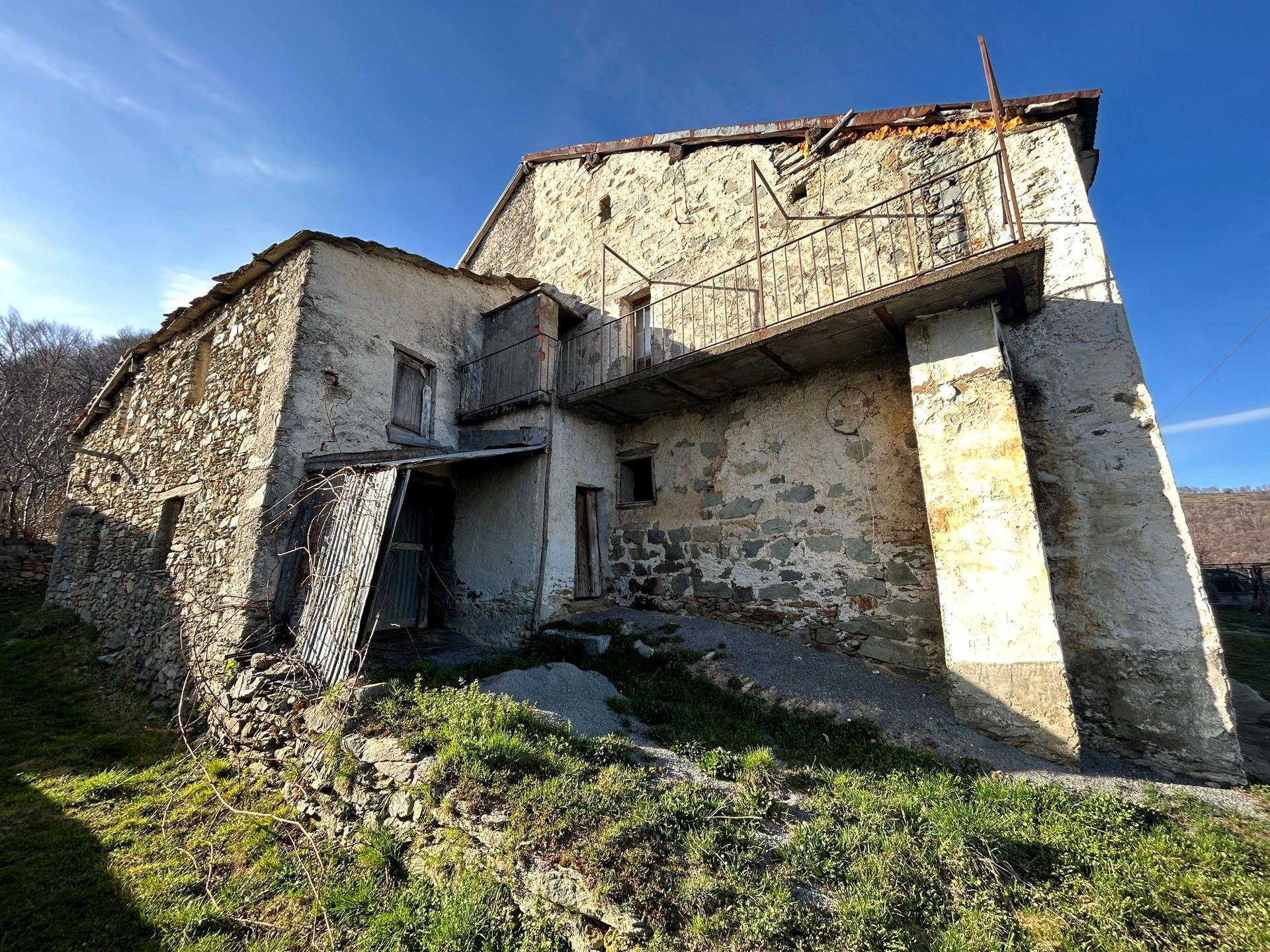 Rustico in Frazione Cappello, Garessio