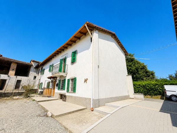 Cascina in Strada Valgera, Asti