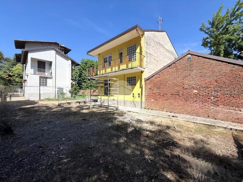 Casa indipendente in Via Cavour 102, Corio — foto 3 di 5