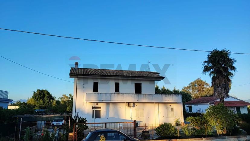 Casa indipendente, Sessa Aurunca — foto 3 di 5