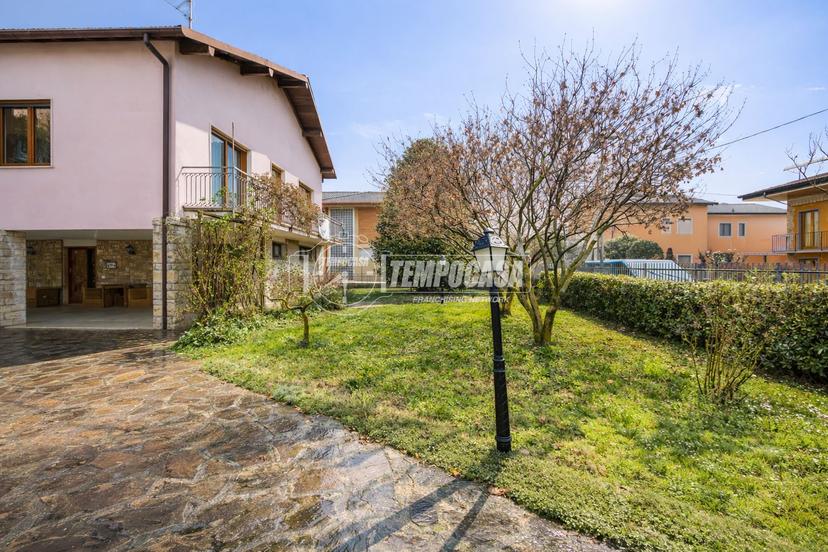Villa in Via Alcide De Gasperi 10, Seriate — foto 5 di 5