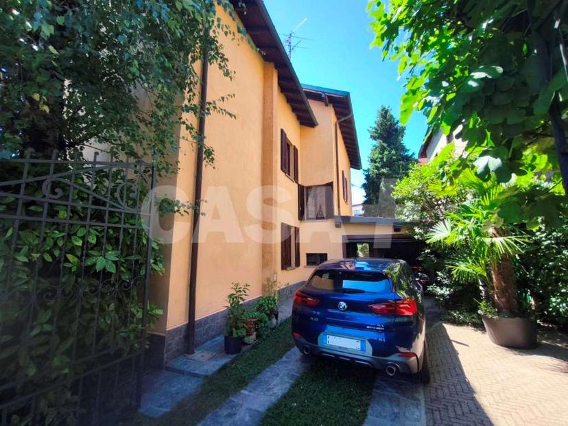 Casa indipendente in Via Brunico  96, Varese — foto 3 di 5