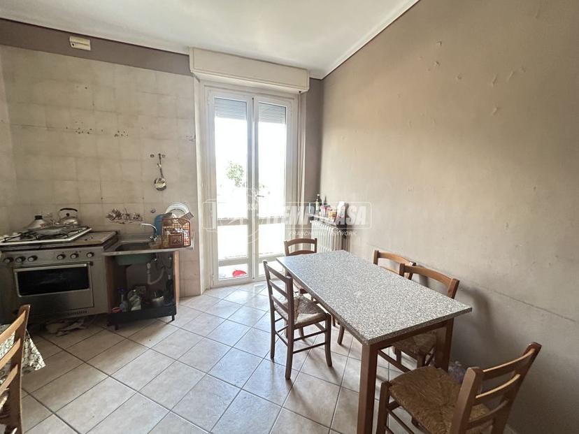 Quadrilocale in Via Trione 3, Cuorgnè — foto 3 di 5