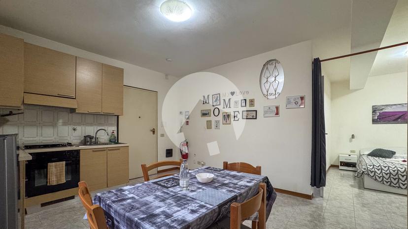 Monolocale in Via Martiri della Bettola 60, Reggio nell'Emilia — foto 4 di 5